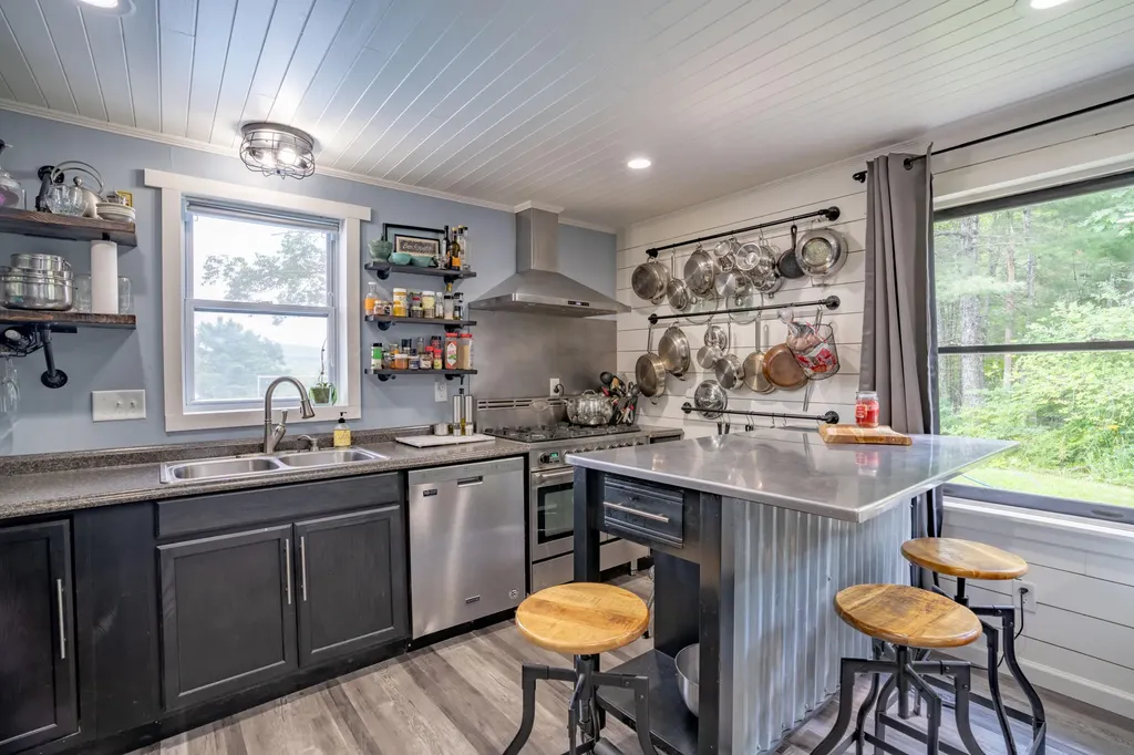 14 Gifford Lane Bucksport ME 04416