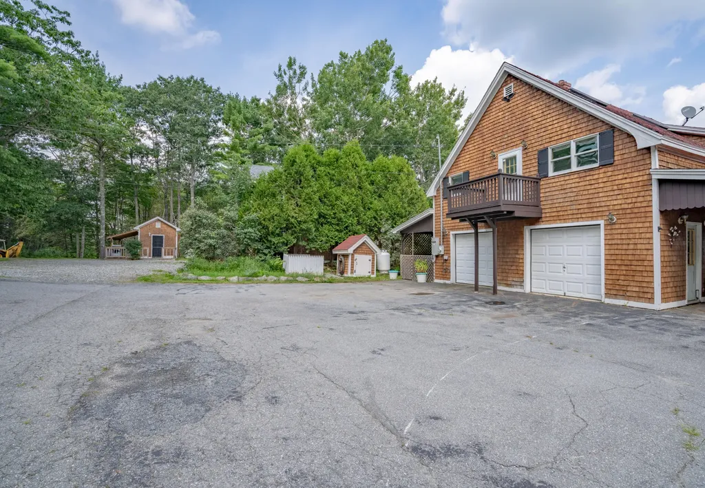 14 Gifford Lane Bucksport ME 04416