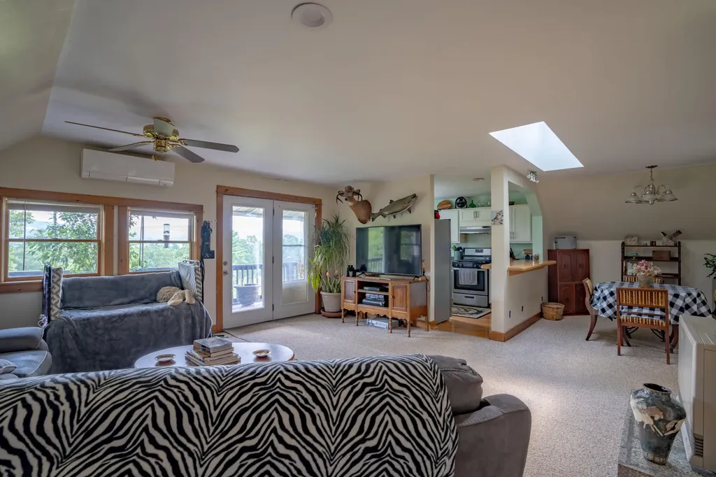 14 Gifford Lane Bucksport ME 04416