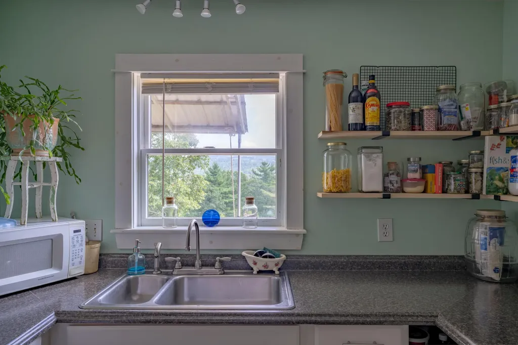 14 Gifford Lane Bucksport ME 04416