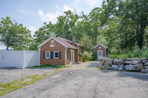 14 Gifford Lane Bucksport ME 04416