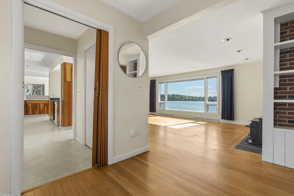 23 Indian Hill Road Boothbay ME 04537