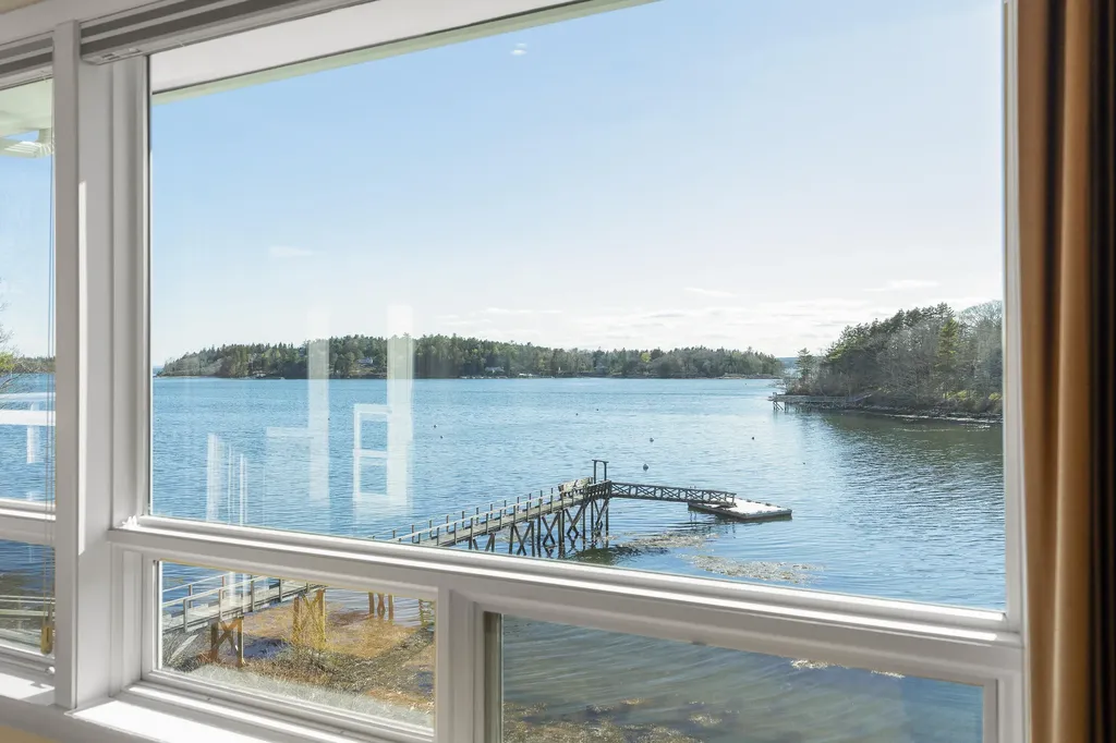23 Indian Hill Road Boothbay ME 04537