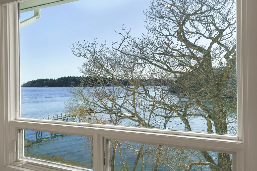 23 Indian Hill Road Boothbay ME 04537
