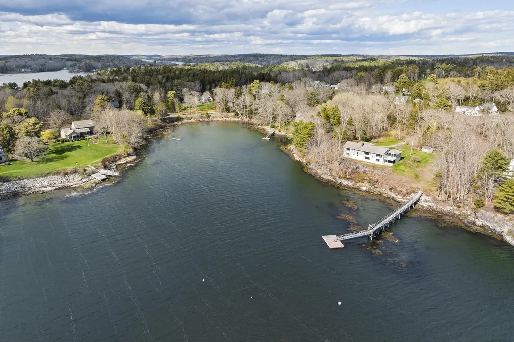 23 Indian Hill Road Boothbay ME 04537