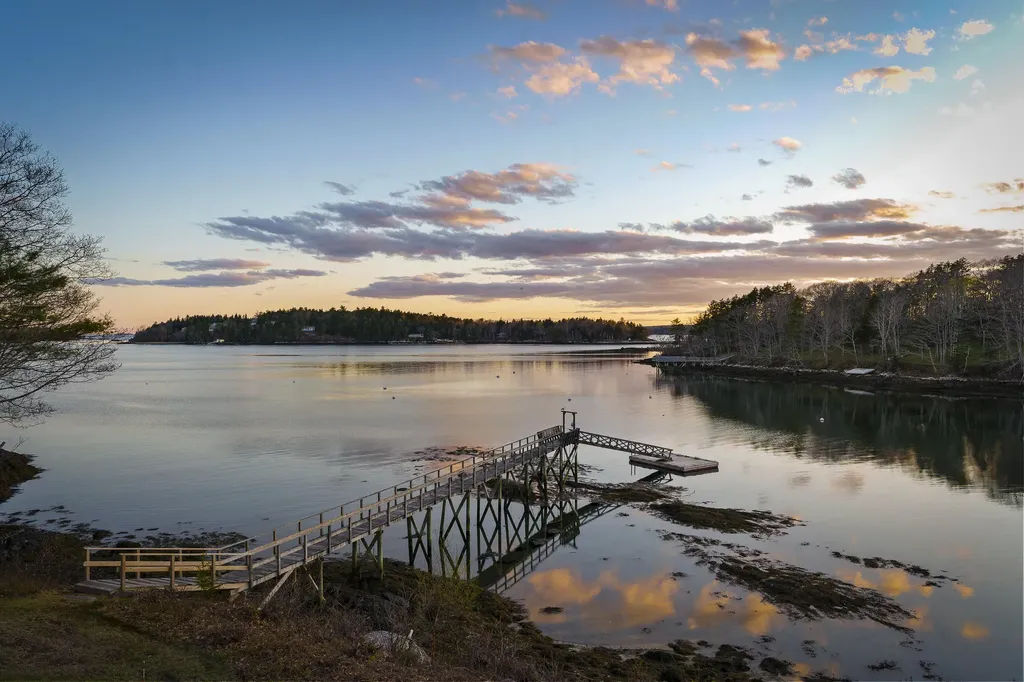 23 Indian Hill Road Boothbay ME 04537