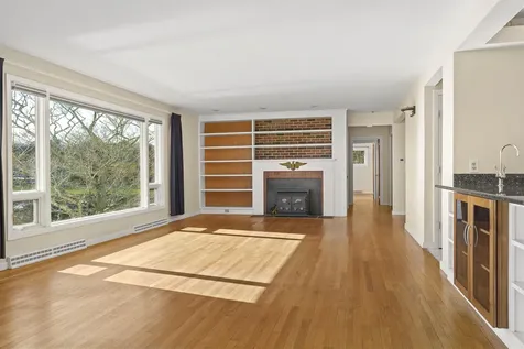 23 Indian Hill Road Boothbay ME 04537