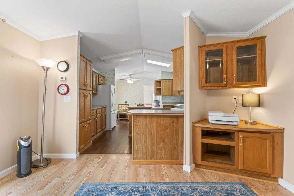 20 Marc Avenue Topsham ME 04086