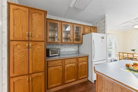 20 Marc Avenue Topsham ME 04086