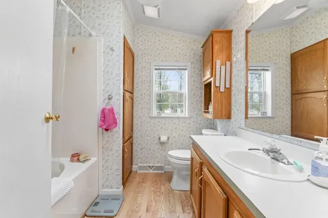 20 Marc Avenue Topsham ME 04086