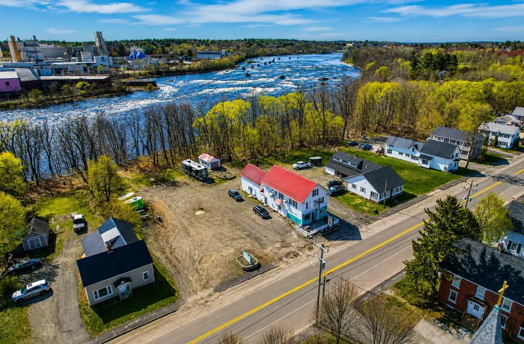 77 Main Street Bradley ME 04411