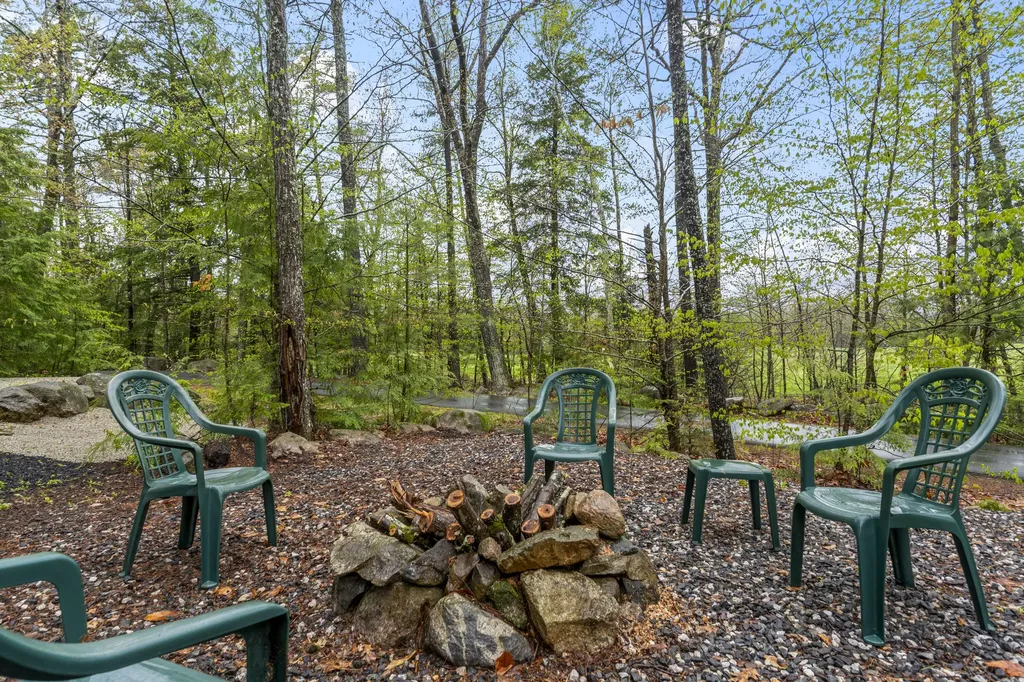 1667 Evergreen Way Casco ME 04015