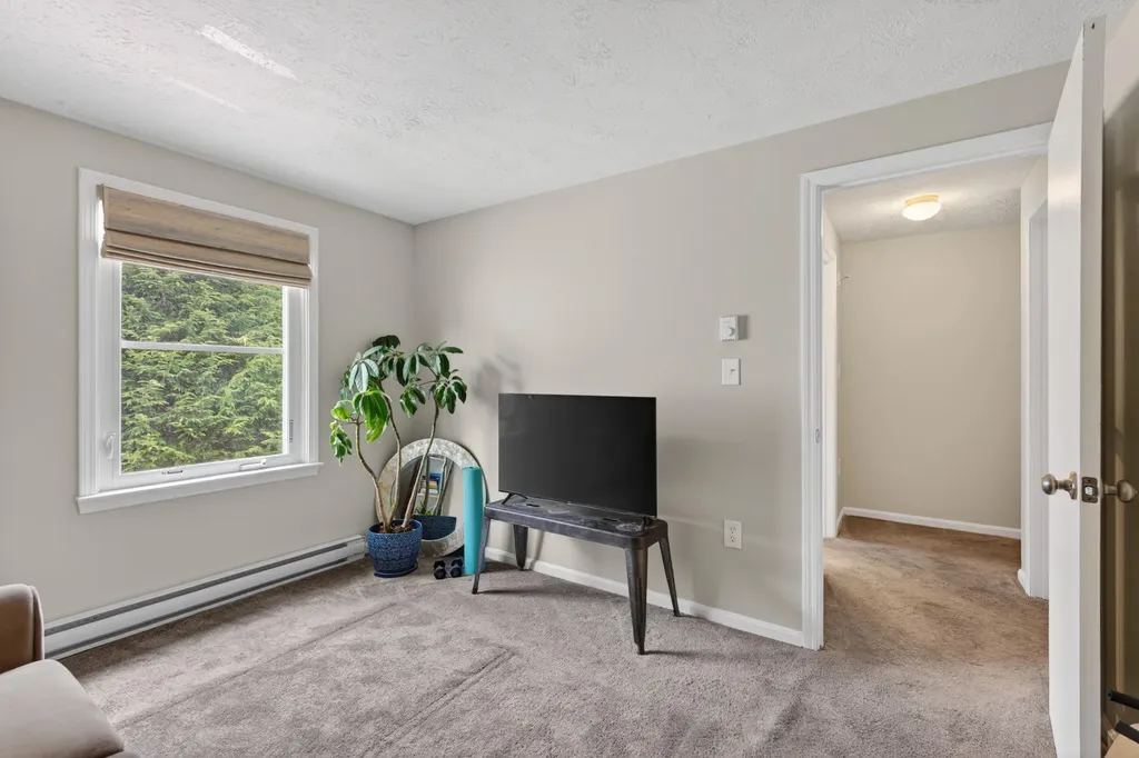 12 Powder Mill Drive Kennebunk ME 04043