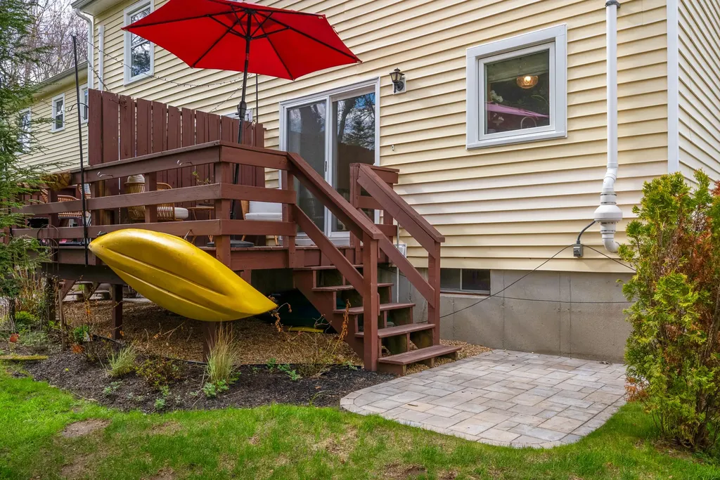 12 Powder Mill Drive Kennebunk ME 04043