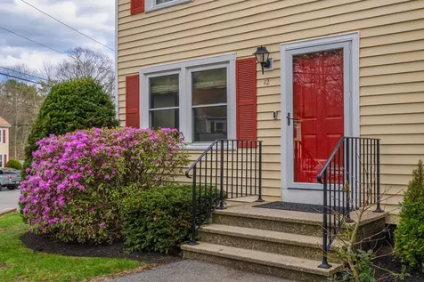 12 Powder Mill Drive Kennebunk ME 04043