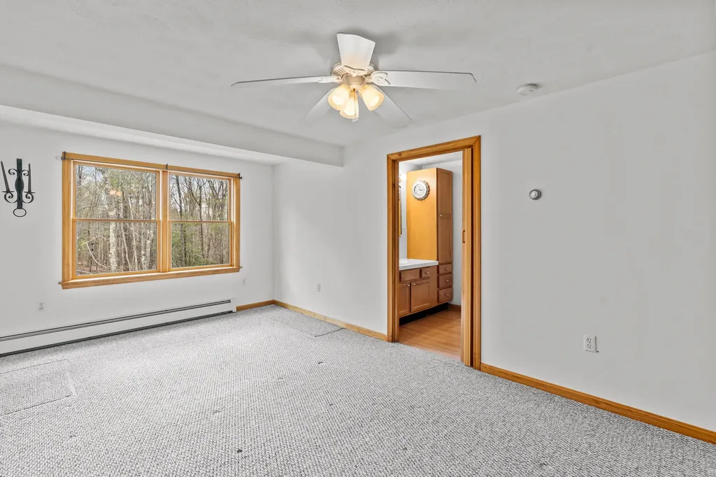 55 Mayfair Way Waterboro ME 04061