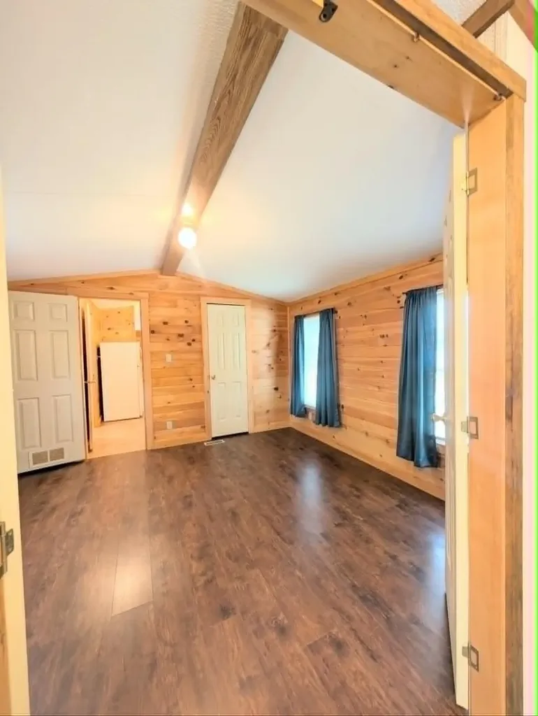 563 King Street Oxford ME 04270