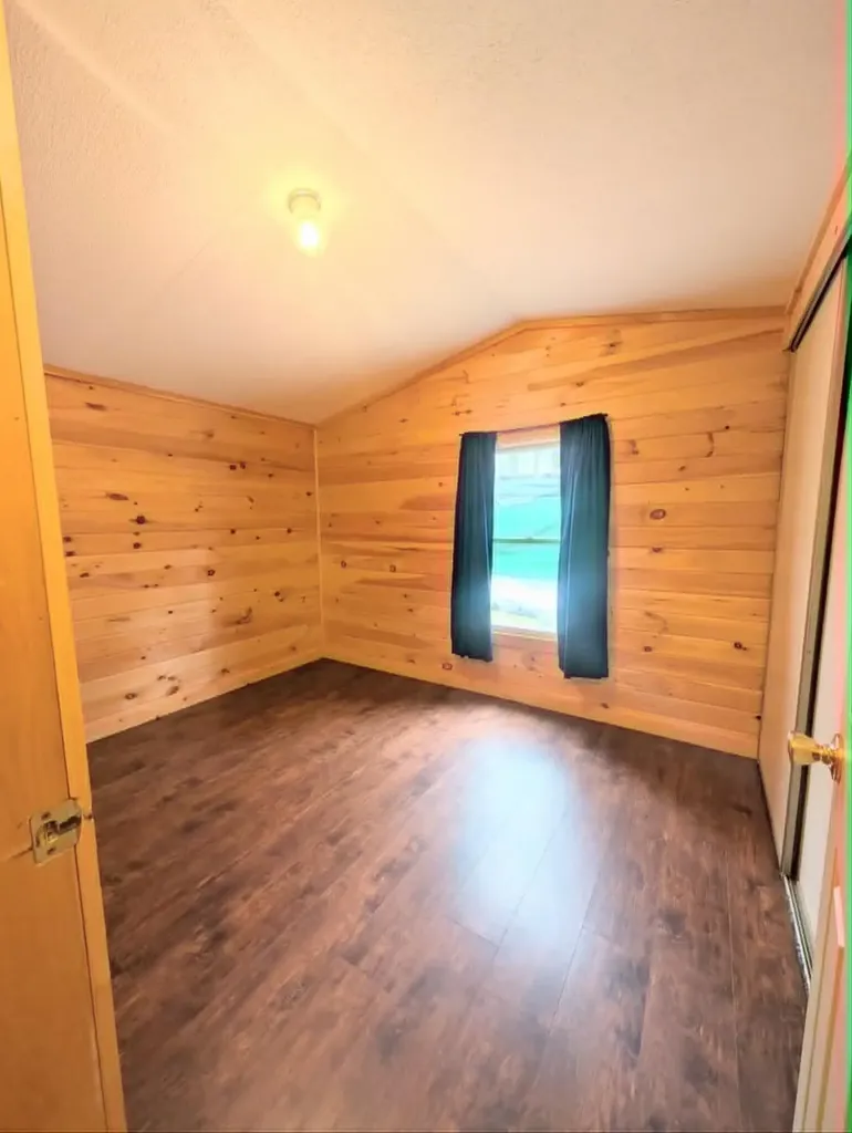 563 King Street Oxford ME 04270