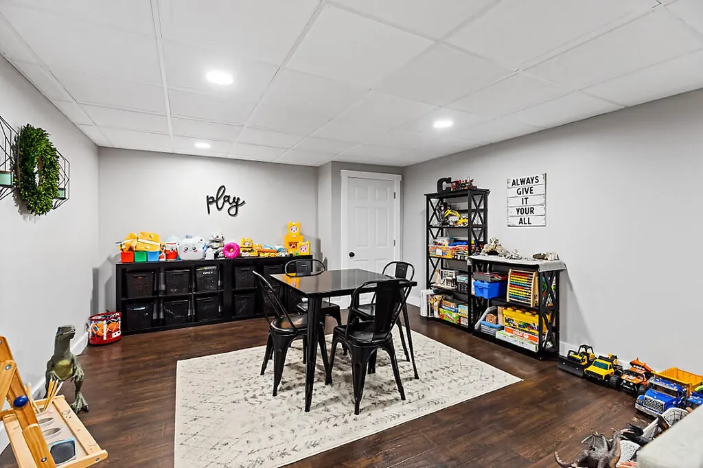816 Riverside Drive Augusta ME 04330