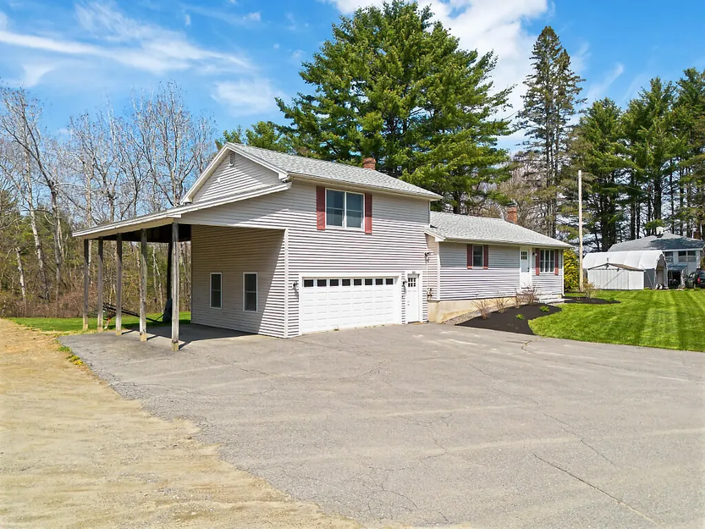 816 Riverside Drive Augusta ME 04330