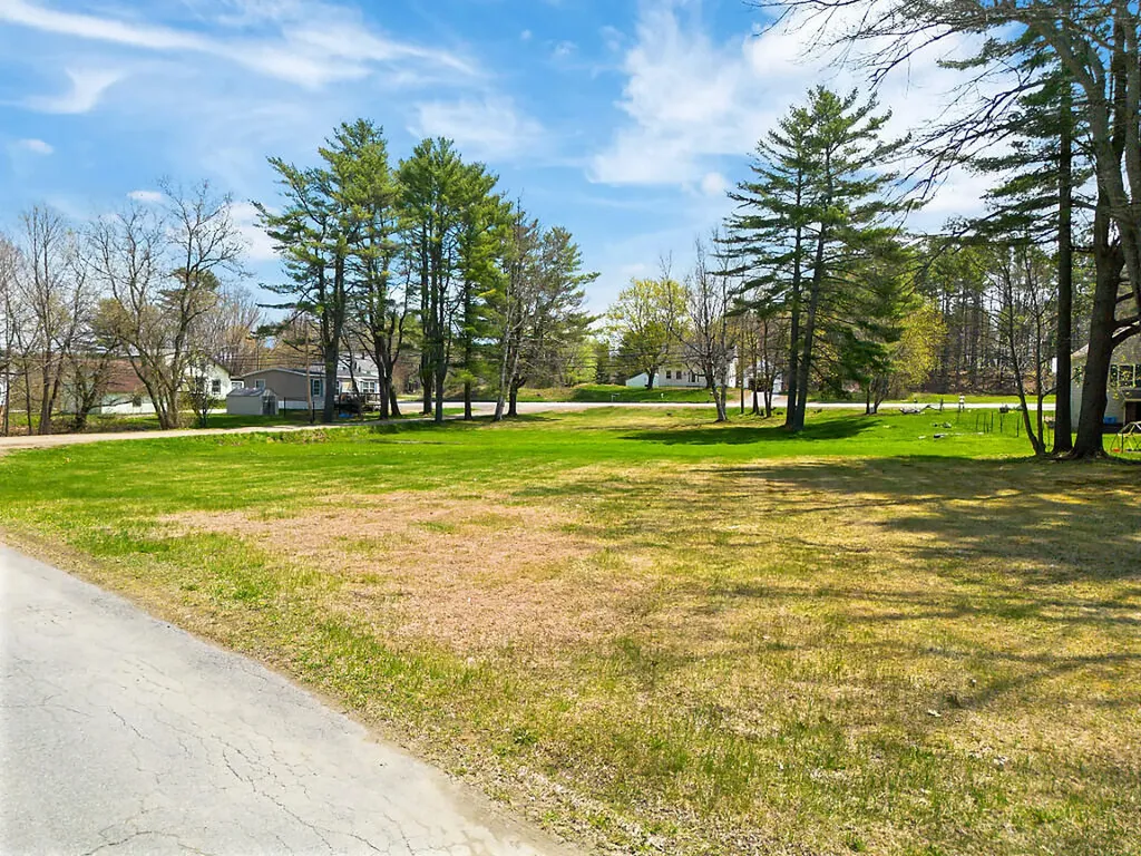 816 Riverside Drive Augusta ME 04330