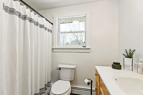 816 Riverside Drive Augusta ME 04330