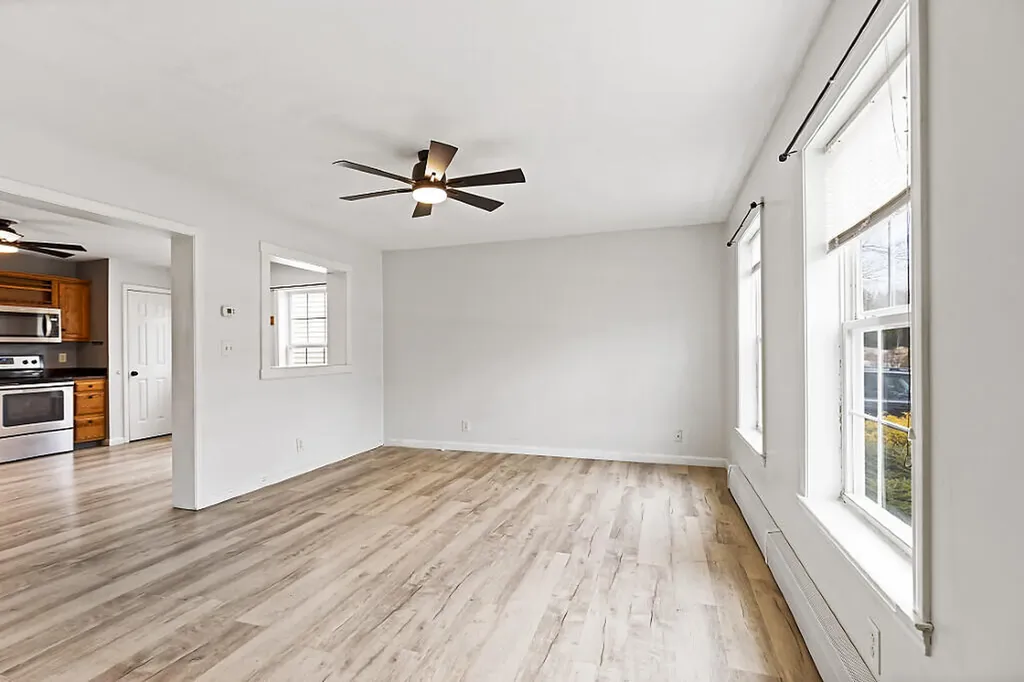 5 Nishell Drive Paris ME 04281