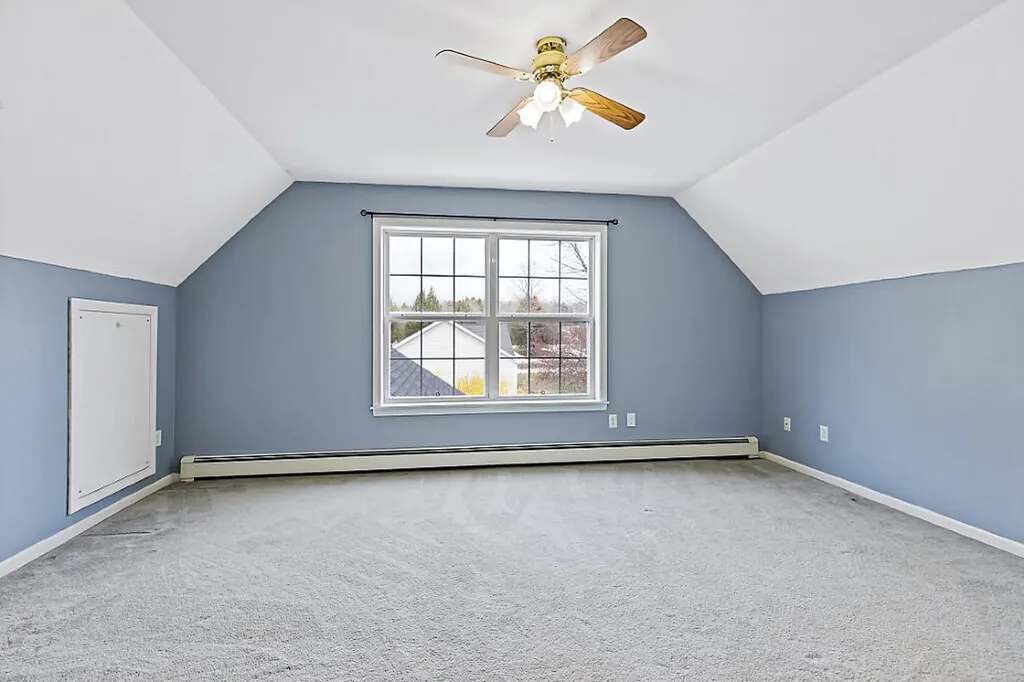 5 Nishell Drive Paris ME 04281
