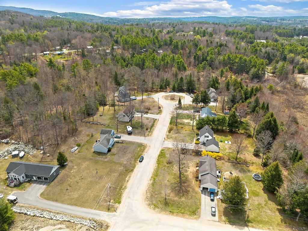 5 Nishell Drive Paris ME 04281