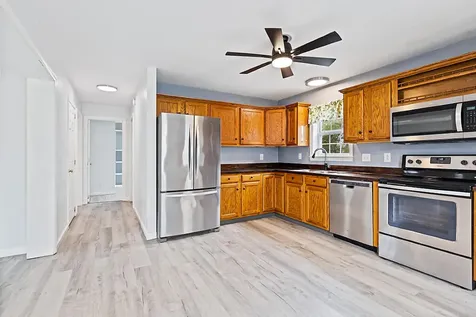 5 Nishell Drive Paris ME 04281