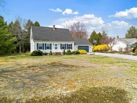 5 Nishell Drive Paris ME 04281