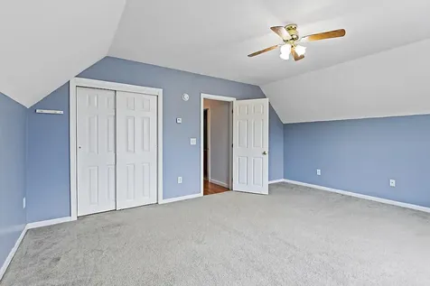 5 Nishell Drive Paris ME 04281