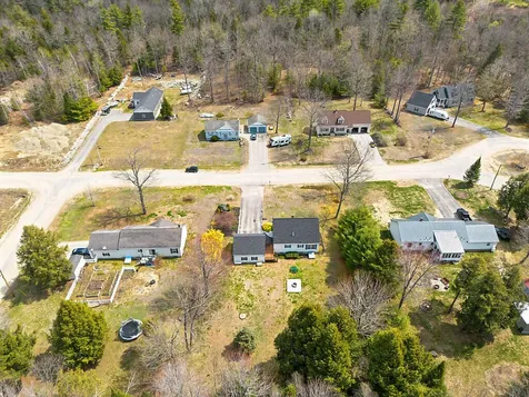 5 Nishell Drive Paris ME 04281