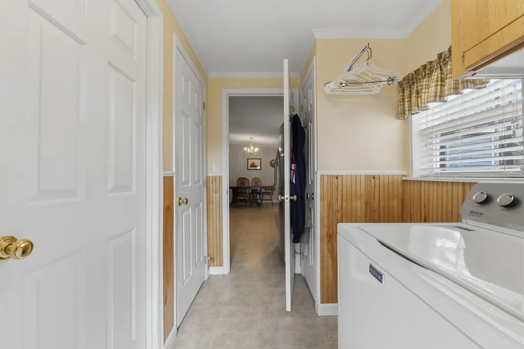 4 Arundel Avenue Lisbon ME 04250