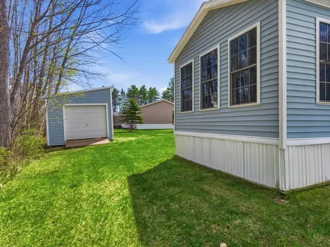 4 Arundel Avenue Lisbon ME 04250