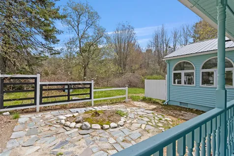 18 Martin Heights Raymond ME 04071