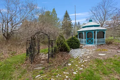 18 Martin Heights Raymond ME 04071