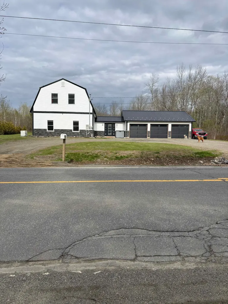 287 Hudson Road Glenburn ME 04401