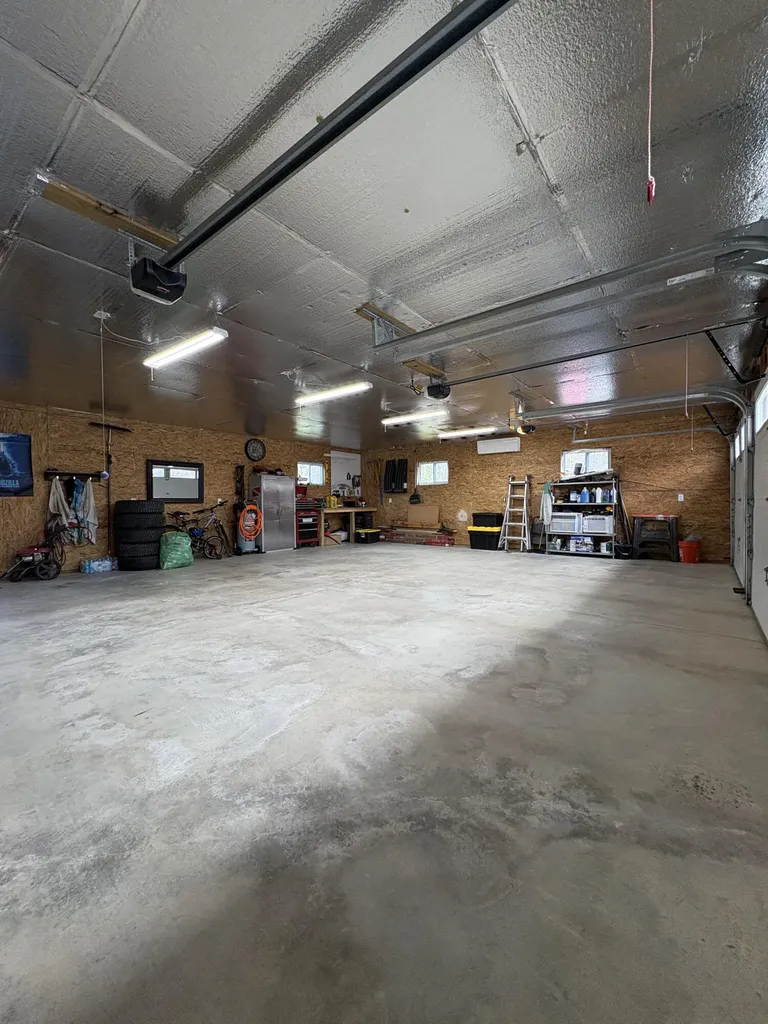 287 Hudson Road Glenburn ME 04401