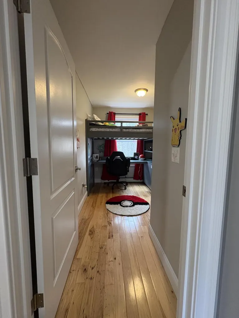 287 Hudson Road Glenburn ME 04401