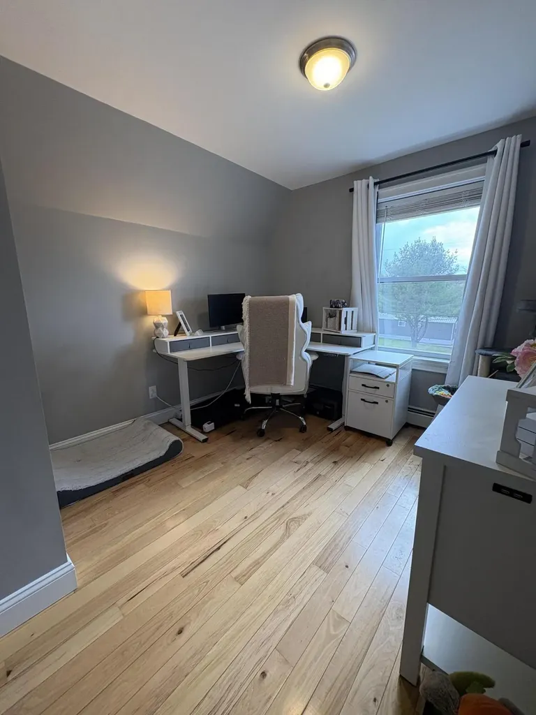 287 Hudson Road Glenburn ME 04401