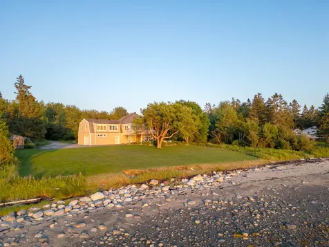 48 Sheltons Road Trenton ME 04605