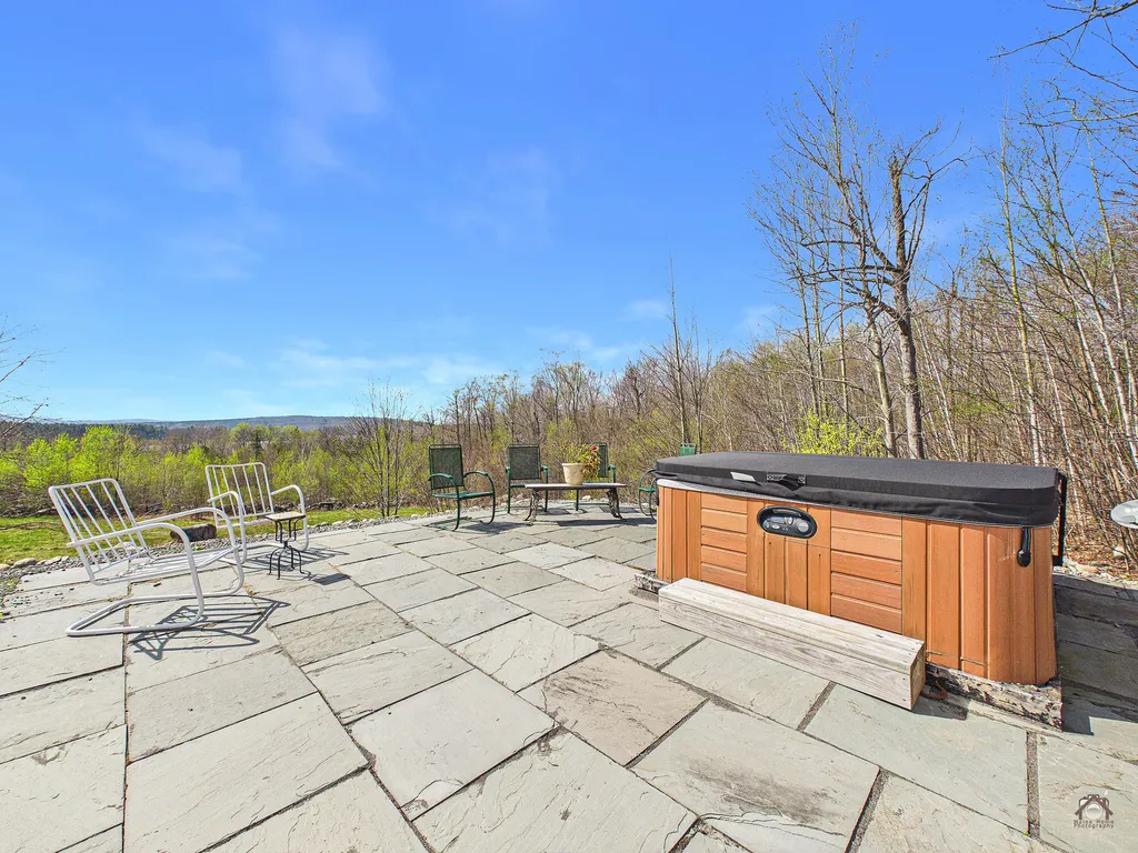 63 Bay View Drive Belgrade ME 04917