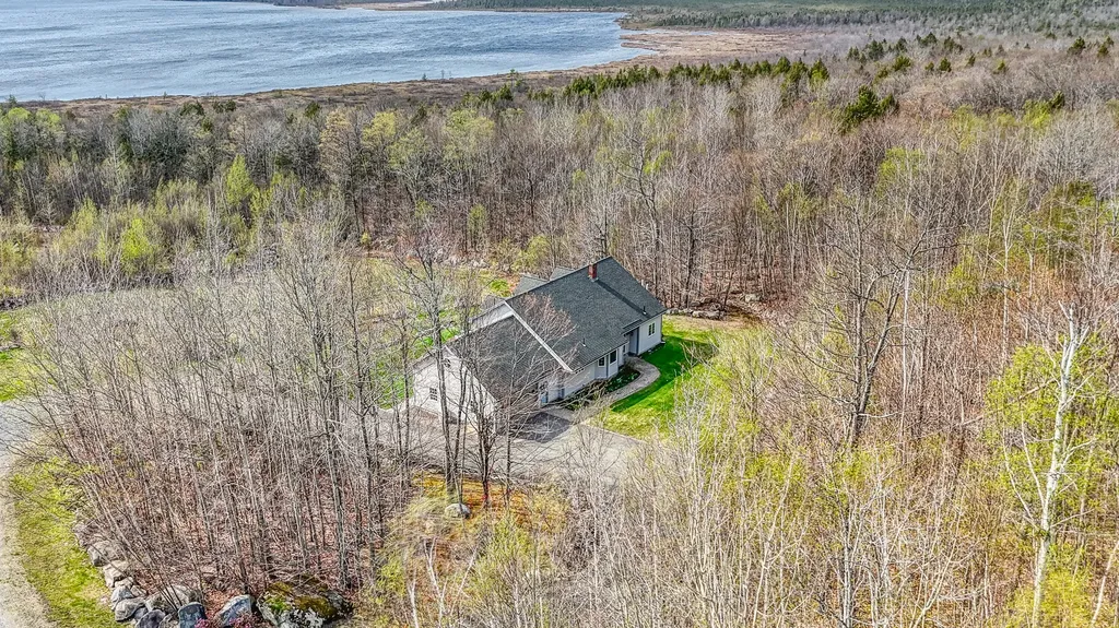 63 Bay View Drive Belgrade ME 04917