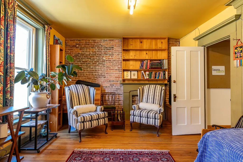 13 Friendship Road Waldoboro ME 04572