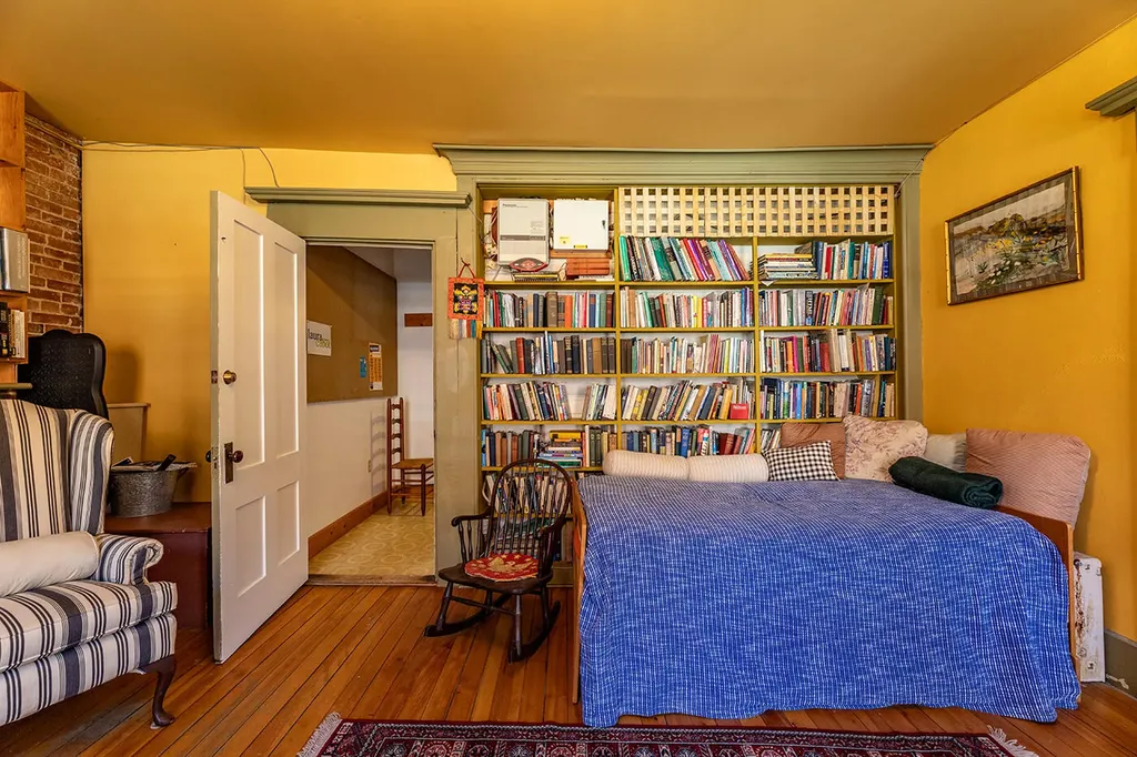 13 Friendship Road Waldoboro ME 04572