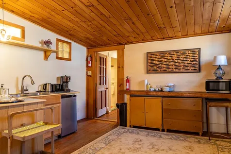 13 Friendship Road Waldoboro ME 04572