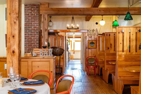 13 Friendship Road Waldoboro ME 04572