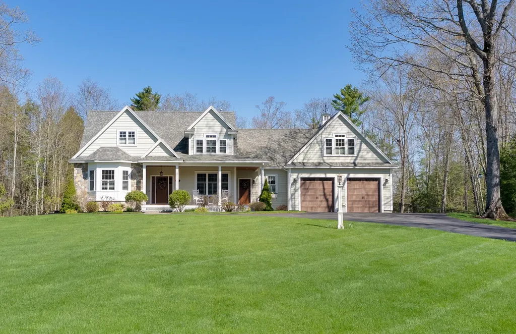 45 Old Farm Lane Eliot ME 03903