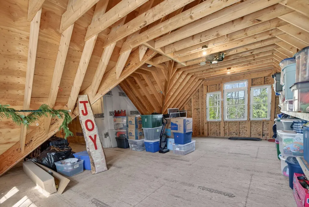 45 Old Farm Lane Eliot ME 03903